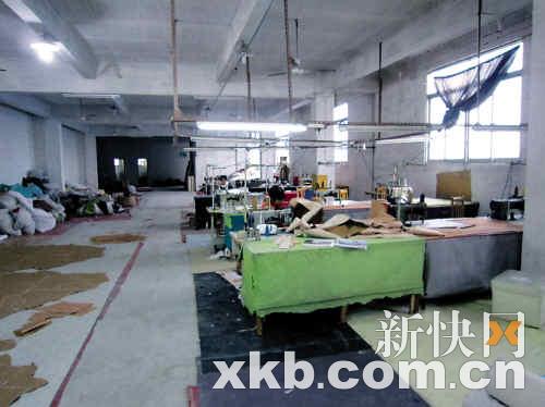 乐从镇南村工业区某家具厂缺工严重，车间只有几个工人在上班。