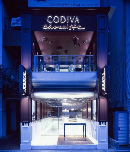 这是Godiva’s旗下的一个新概念店，其理念是“善待你自己”。