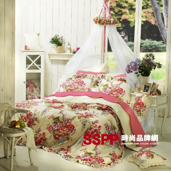 花色床品，给卧室带来春的气息