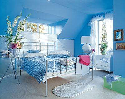 浅蓝色的卧室弥漫风信子的芳香