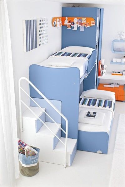 蓝色纯净儿童房 超强的收纳空间