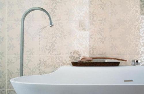 好瓷砖可提升卫浴空间品位