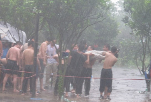 大雨也挡不住成功的信念