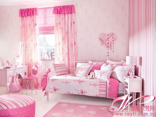 轻粉色卧室