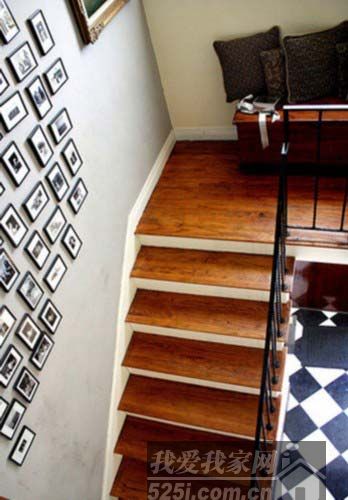 现代风格经典楼梯走廊照片墙