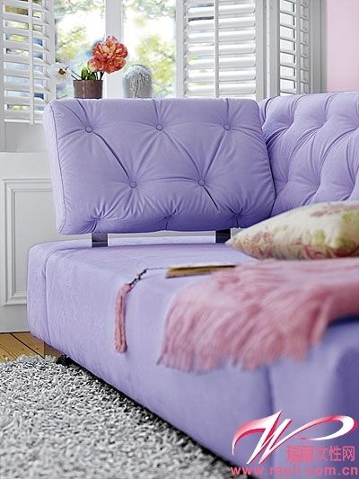 紫色沙发套演绎纯净淡雅