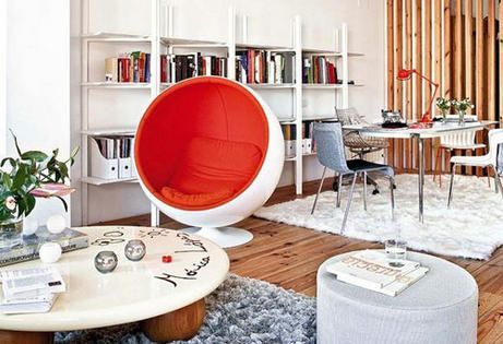 加入了一些红色元素的客厅，更加充满现代感