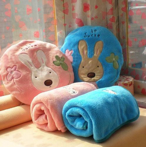 外贸可爱砂糖兔太子兔抱枕和小毯子