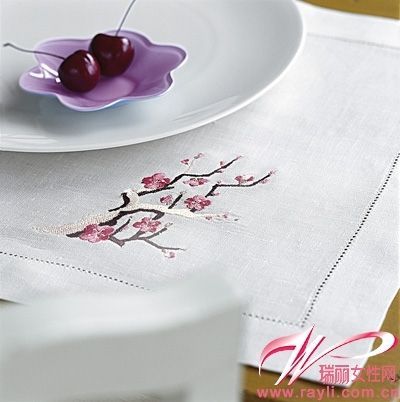 梅花刺绣餐垫
