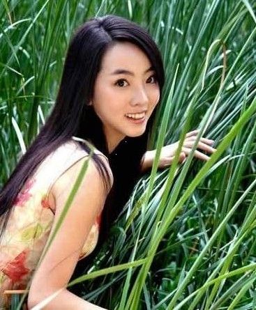 春晚新主持北大才女李思思最萌家居照(组图) 