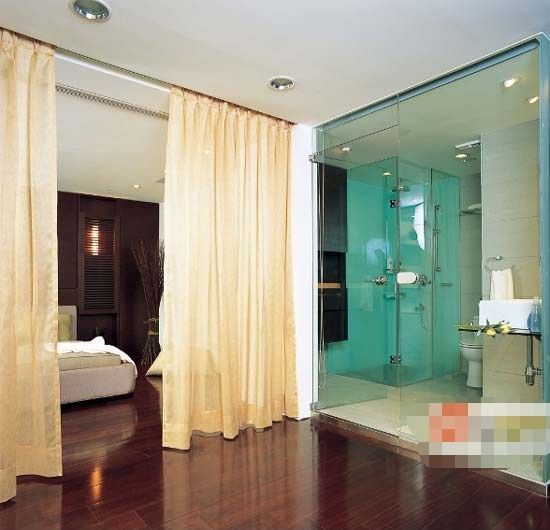 浴帘的隔间设计业可以做出简易的干湿分离