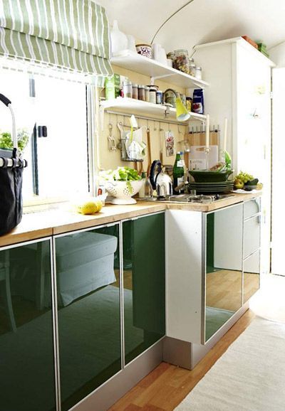 厨房的设计讲究高效利用空间和资源