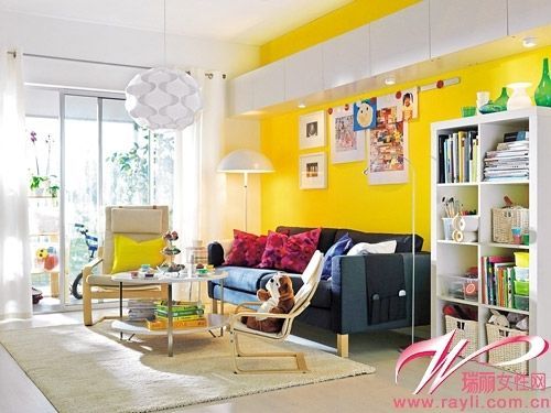 柠檬黄的沙发背景墙