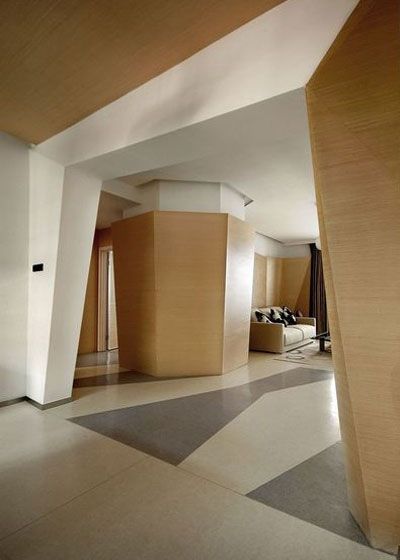 沙发背景墙同样使用几何造型的原木材质