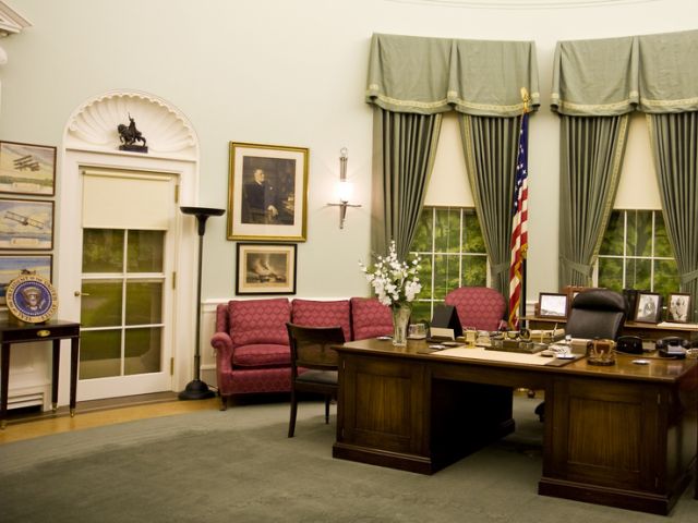白宫办公室背景图片