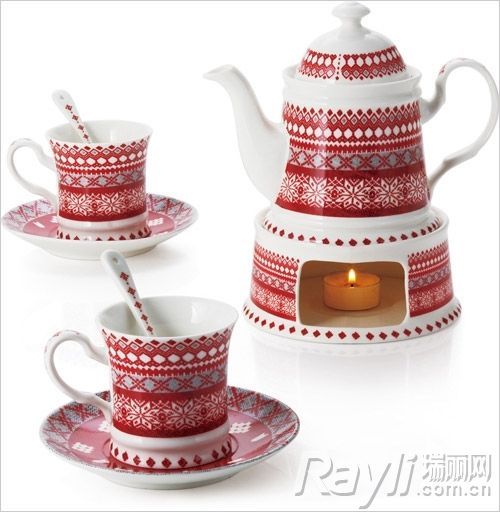 经典红白色搭配波西米亚花纹充满圣诞情调的茶具