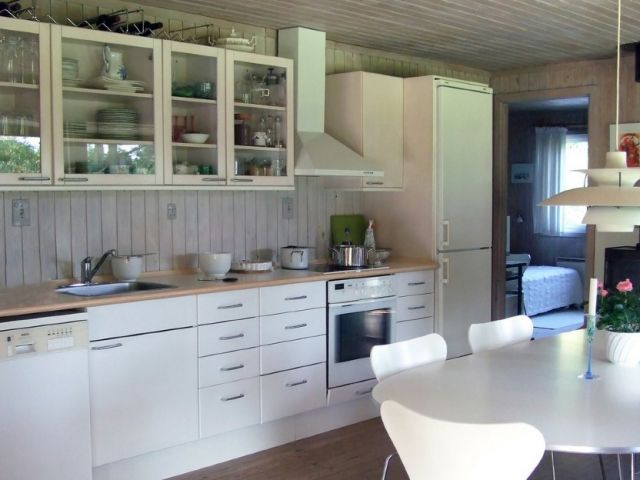 简约随性 巧用设计打造风格统一的白厨房(图) 