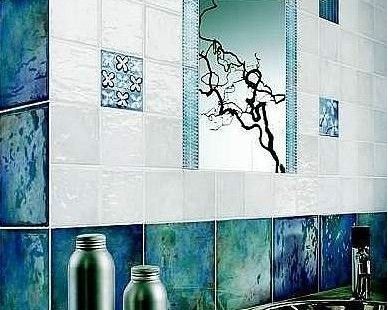 当手绘恋上瓷砖 卫浴充满灵动的艺术感 