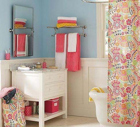 卫浴间上色必备 花色浴帘带来春季的浪漫(图) 