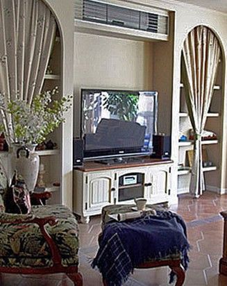 电视背景墙设计为两个拱门的造型