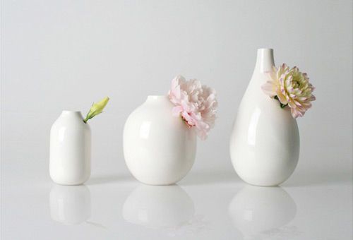 原本造型普通的花瓶即有了无限的灵气