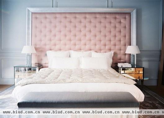粉色诱惑 11图诠释卧室“公主范”