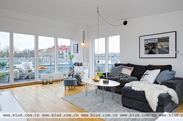 59平功能强大瑞典华丽紧凑阁楼露台公寓（图)