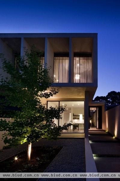 依山就势设计 澳大利亚优雅理想家庭住宅(图)