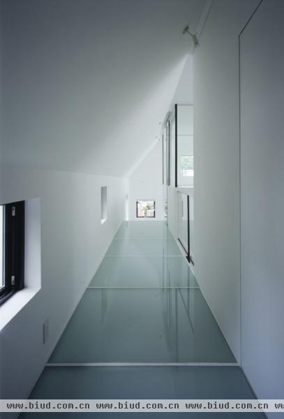 东京透明玻璃两层住宅 名家土田拓也主持设计
