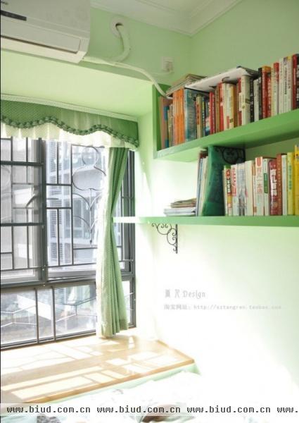 装饰爱上墨绿色 78平时尚平层两室两厅(图)