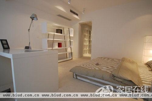卧室兼书房空间设计 白色优雅灵动家居