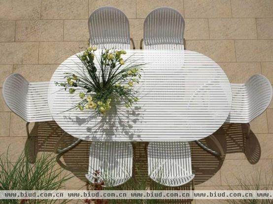 Loto & Ninfea：时尚白色户外桌椅(组图)