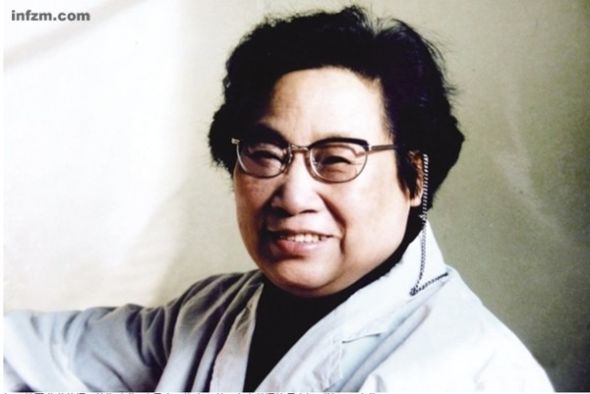 年老的屠呦呦获得了拉斯克奖，这是中国生物医学界迄今获得的最高级别的国际大奖
